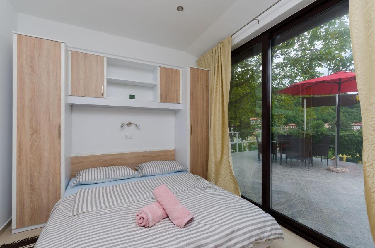 Apartments Branka Mošćenička Draga Exteriör bild