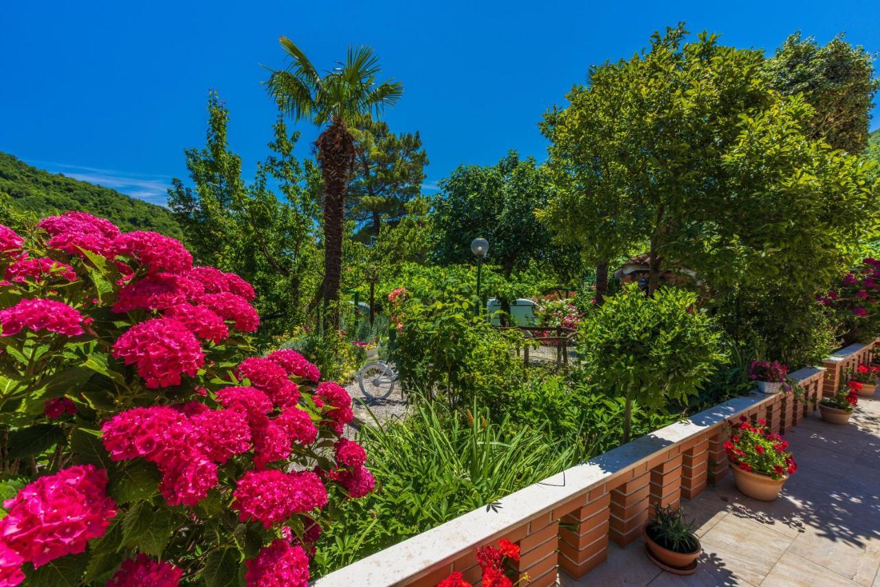 Apartments Branka Mošćenička Draga Exteriör bild