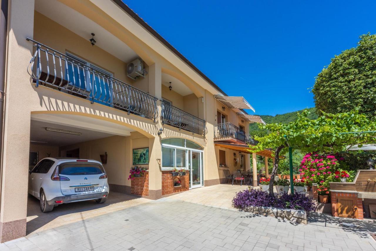 Apartments Branka Mošćenička Draga Exteriör bild