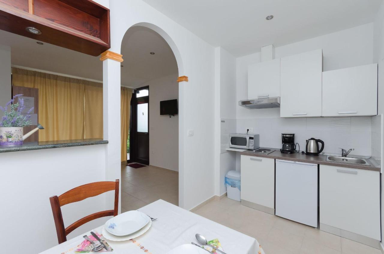 Apartments Branka Mošćenička Draga Exteriör bild