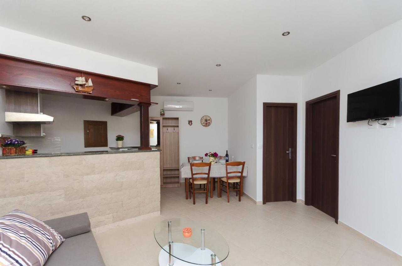 Apartments Branka Mošćenička Draga Exteriör bild